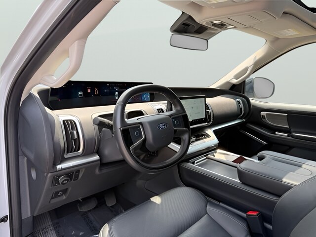2025 Ford Expedition Platinum - Photo 15