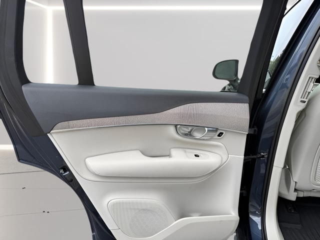 2023 Volvo XC90 Core - Photo 27