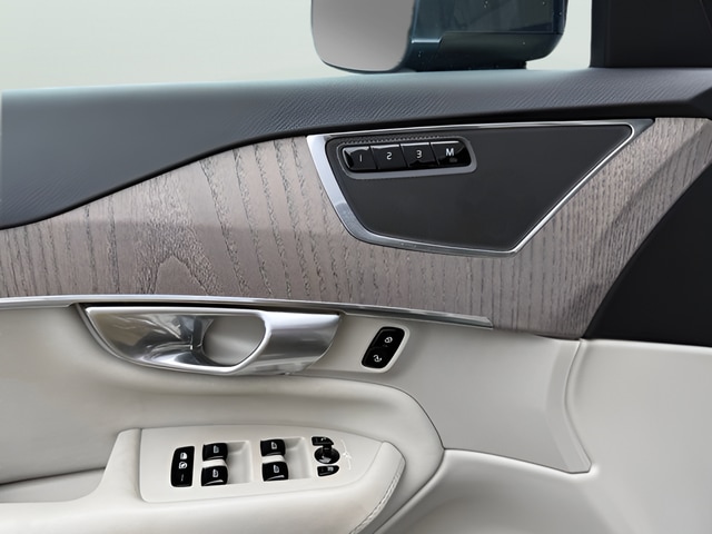 2023 Volvo XC90 Core - Photo 13