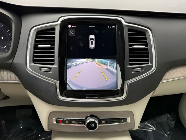2023 Volvo XC90 Core - Photo 23