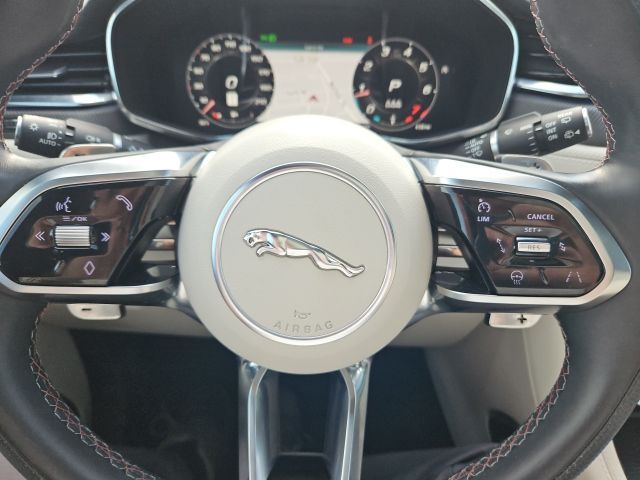2024 Jaguar F-PACE SVR - Photo 15