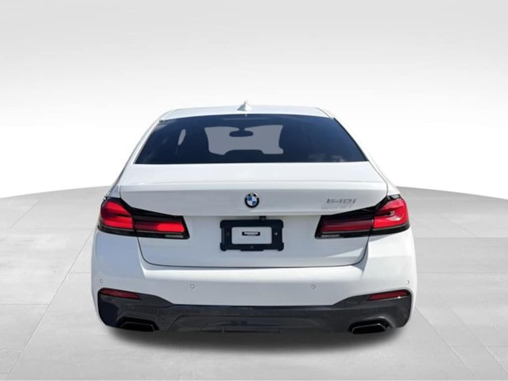 Used 2022 BMW 5 Series 540i Sedan