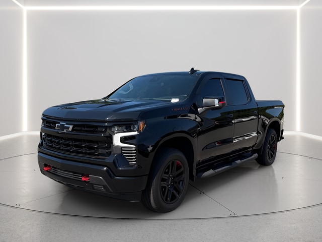2022 Chevrolet Silverado 1500 RST 4X4 Crew Cab Short Box's photo