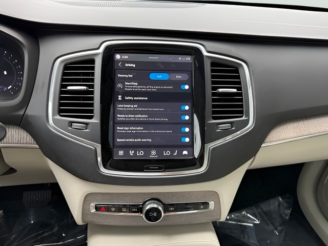 2023 Volvo XC90 Core - Photo 21