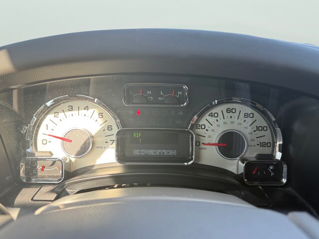 2014 Ford Expedition Limited's photo