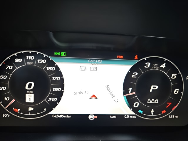 2024 Jaguar F-PACE SVR - Photo 16