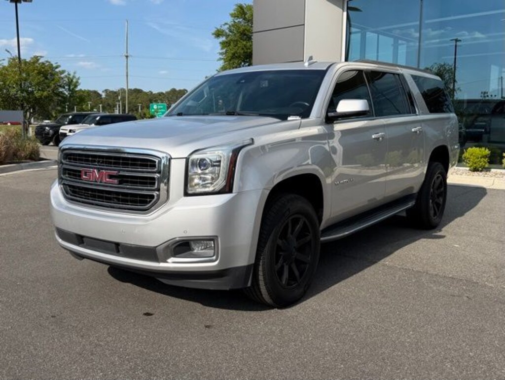 Used 2017 GMC Yukon XL SLT SUV