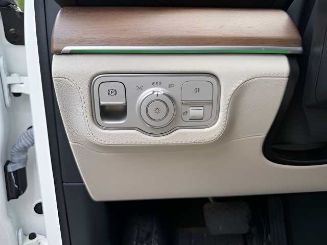 2024 Mercedes-Benz GLS Base - Photo 21