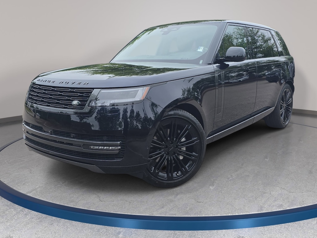 Used 2026 Land Rover Range Rover P400 SE 7 Seat SUV