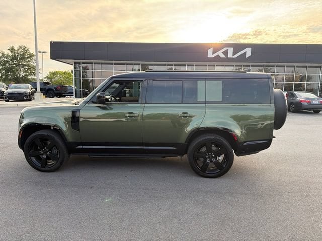 2026 Land Rover Defender X-Dynamic SE - Photo 8