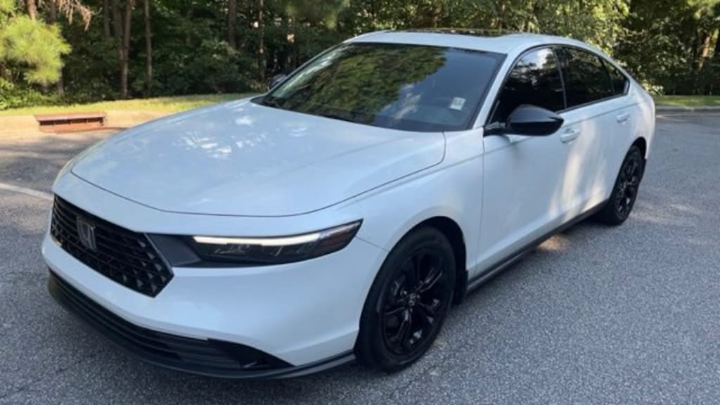 Used 2025 Honda Accord SE Sedan