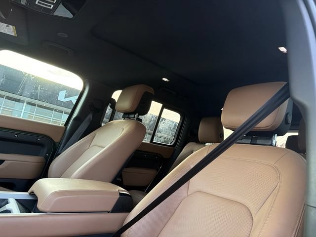 2026 Land Rover Defender X-Dynamic SE - Photo 12