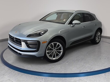 2025 Porsche Macan SUV