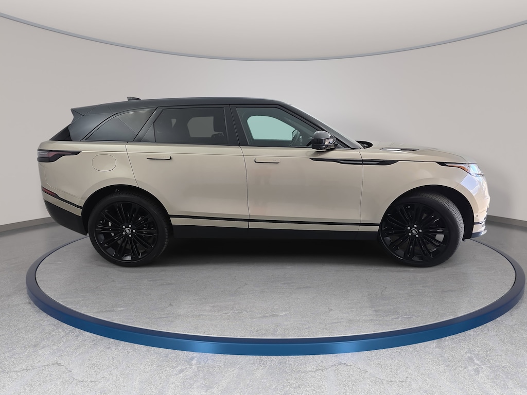 Used 2026 Land Rover Range Rover Velar P250 Dynamic SE SUV