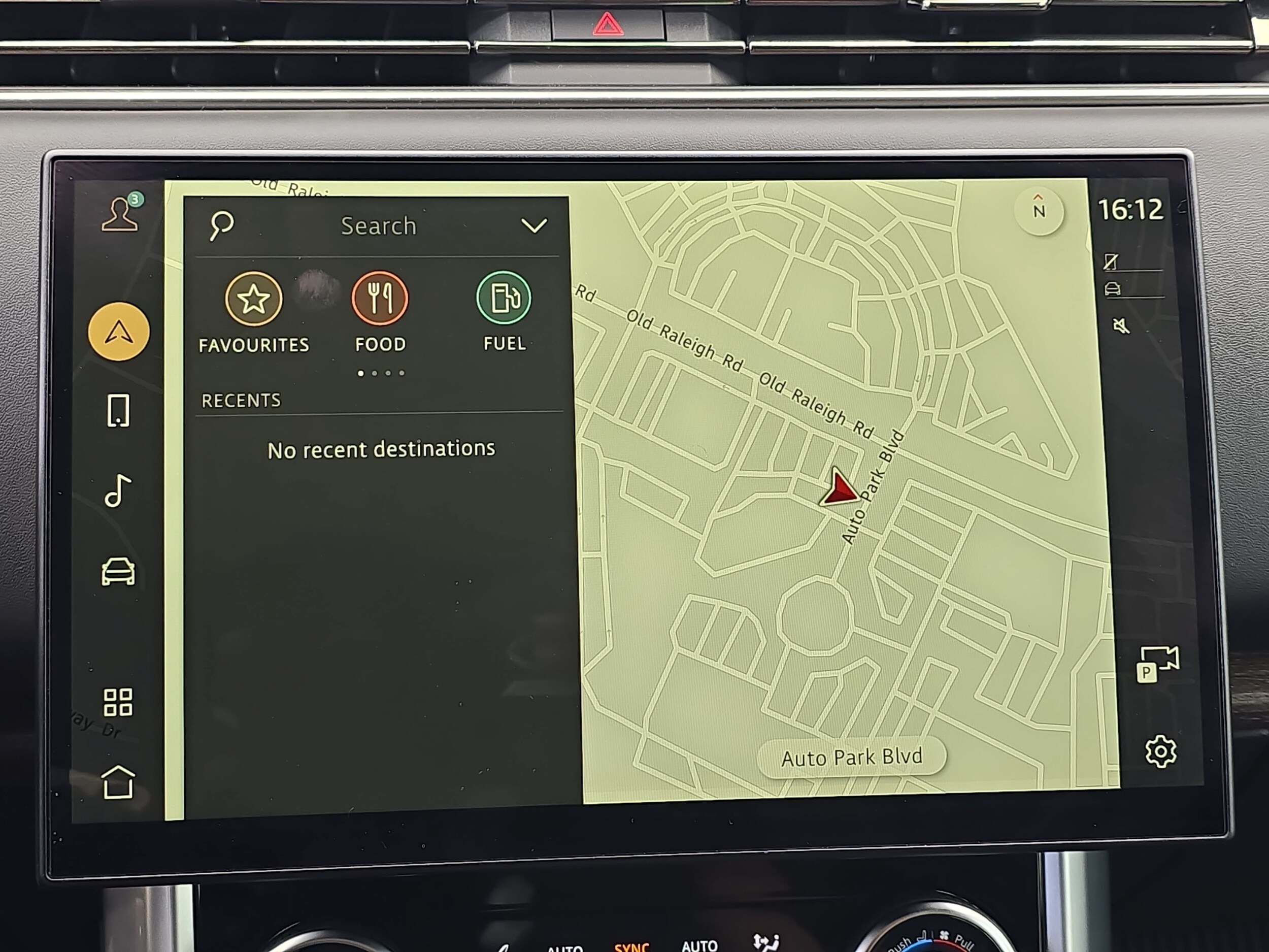 2023 Land Rover Range Rover SE - Photo 22