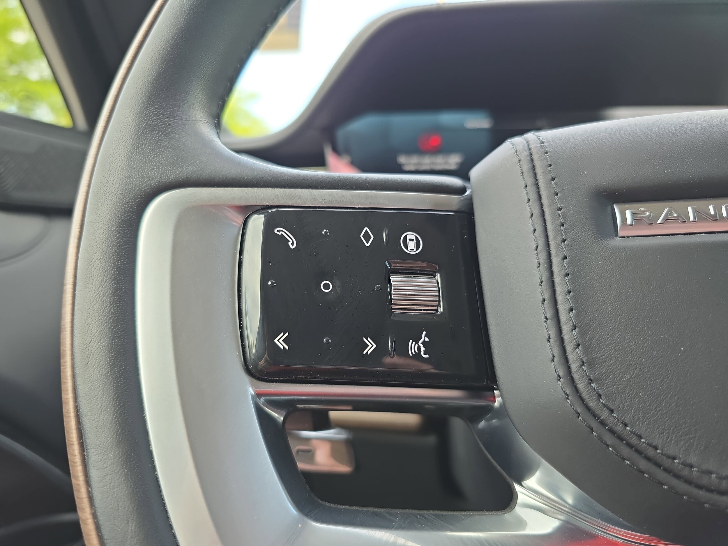 2025 Land Rover Range Rover Autobiography - Photo 18