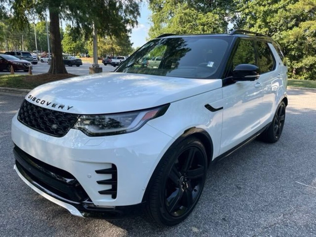 Used 2025 Land Rover Discovery P300 Dynamic SE SUV
