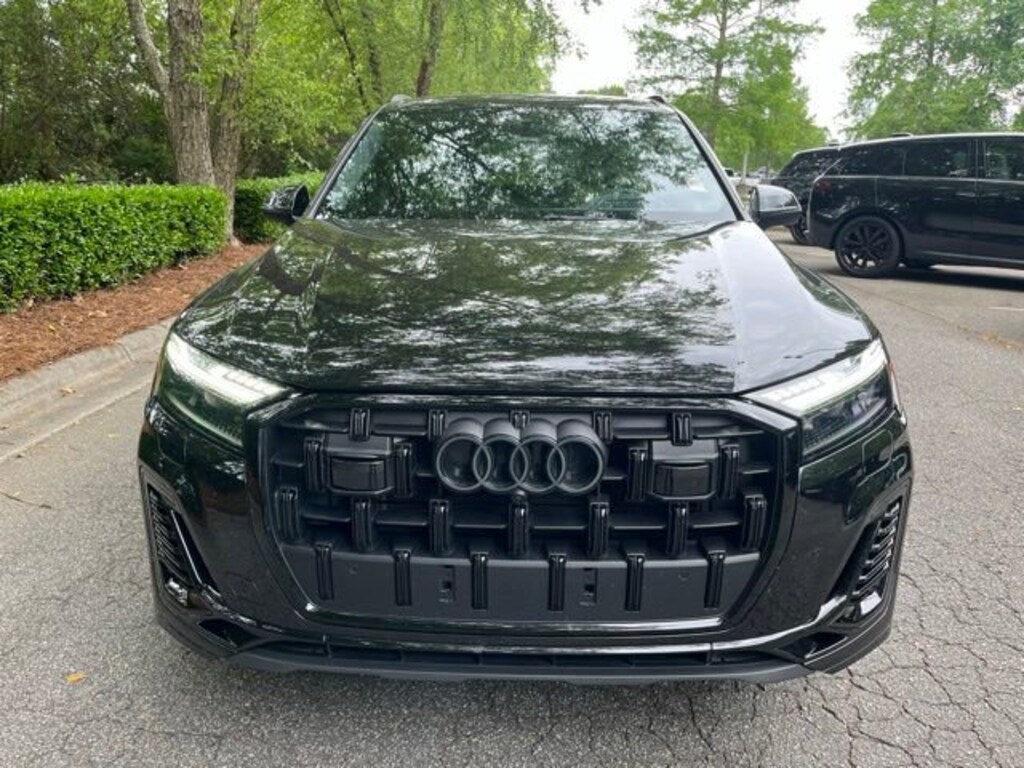 Used 2025 Audi Q7 55 Premium SUV