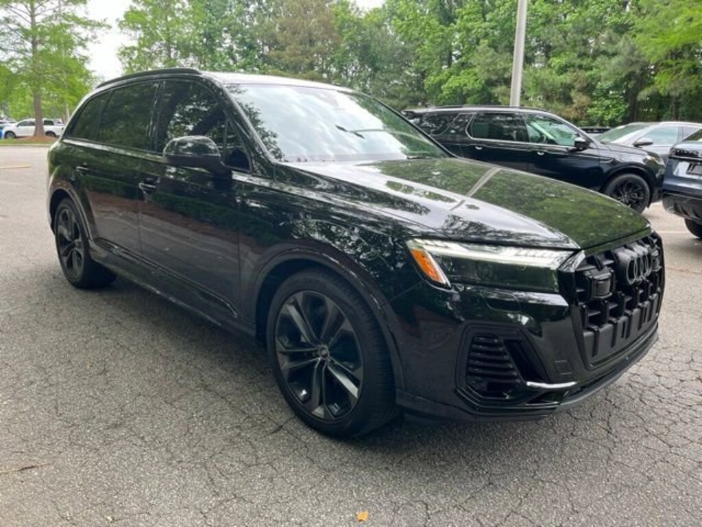 Used 2025 Audi Q7 55 Premium SUV