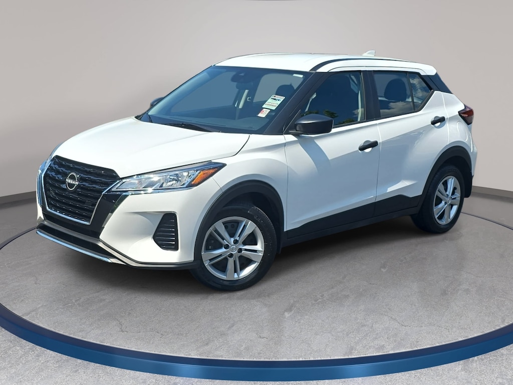 Used 2025 Nissan Kicks Play S SUV