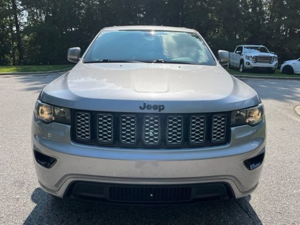 Used 2020 Jeep Grand Cherokee Altitude SUV