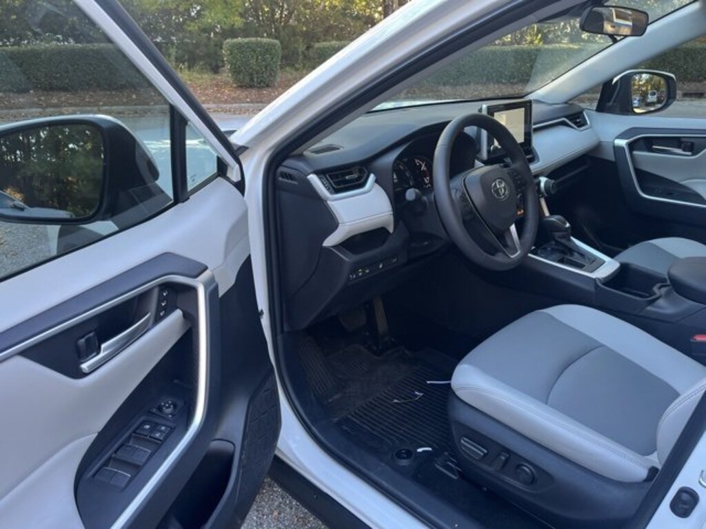 Used 2025 Toyota RAV4 XLE Premium SUV