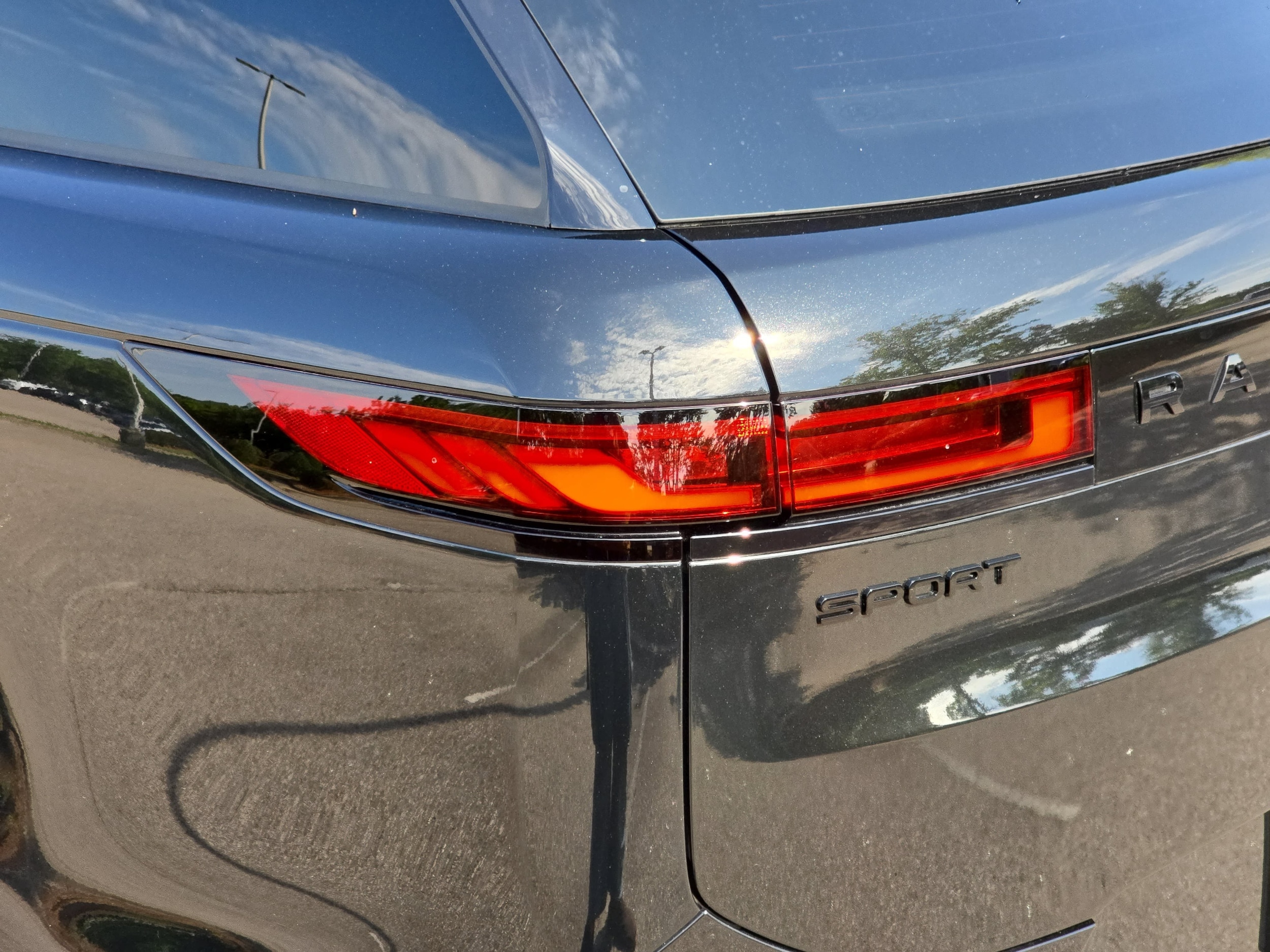 2025 Land Rover Range Rover Sport Dynamic SE - Photo 37