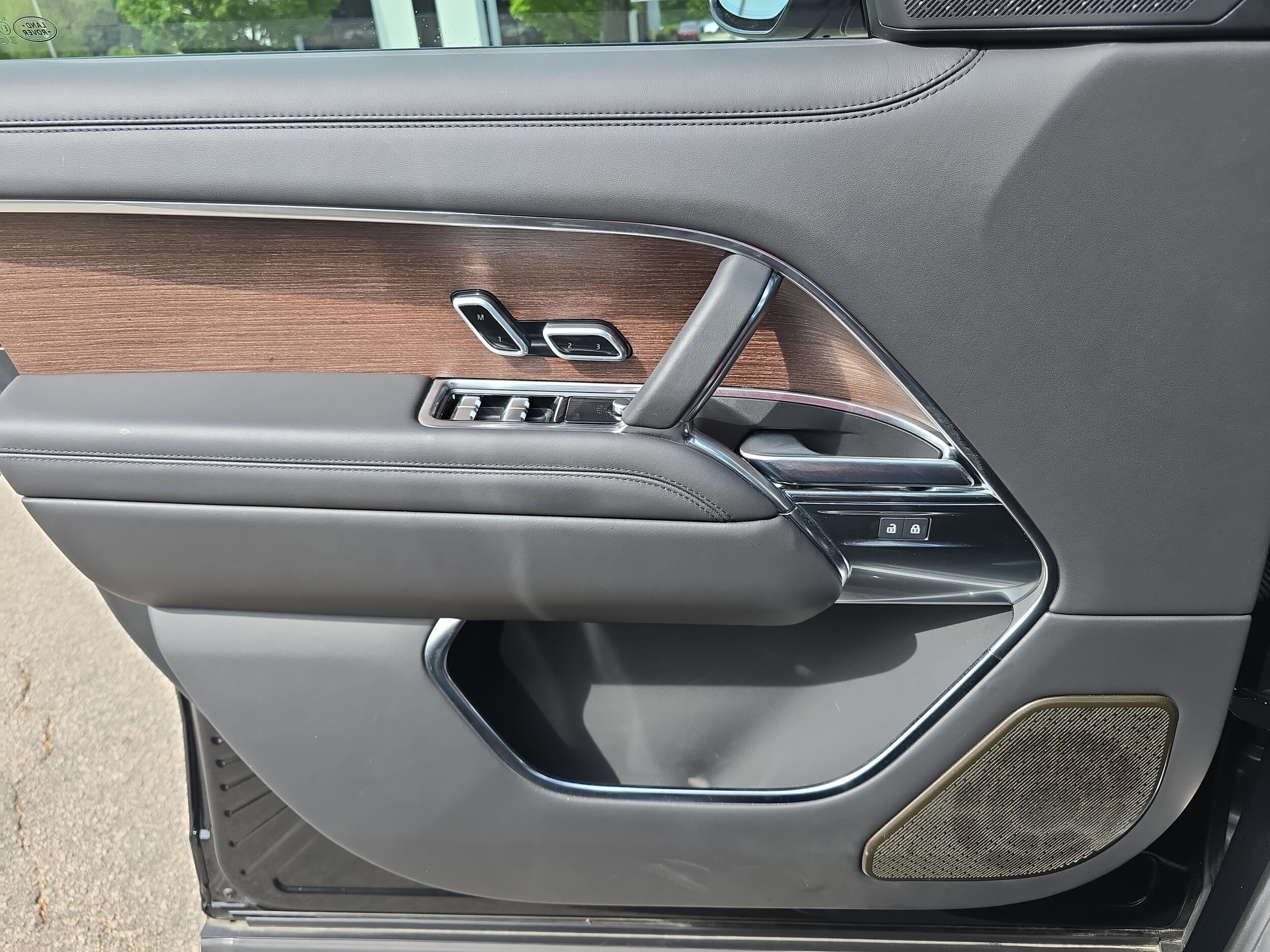 2025 Land Rover Range Rover Autobiography - Photo 28