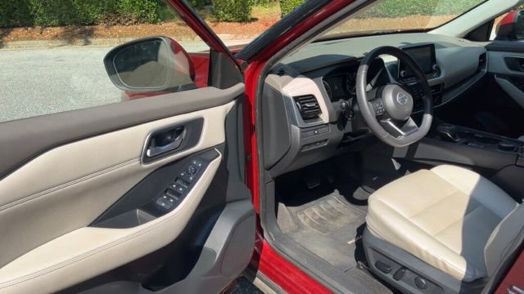 Used 2021 Nissan Rogue SV SUV