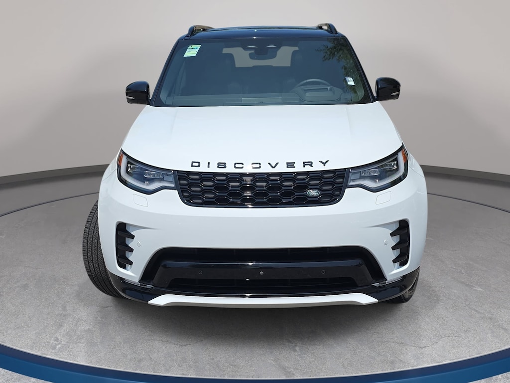 Used 2025 Land Rover Discovery P300 Dynamic SE SUV