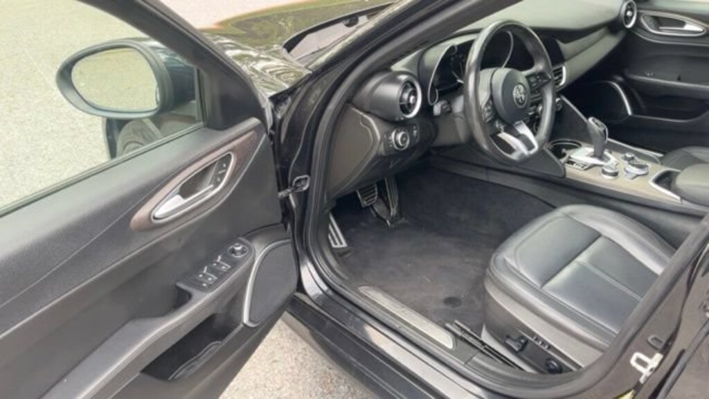 Used 2022 Alfa Romeo Giulia Ti Sedan