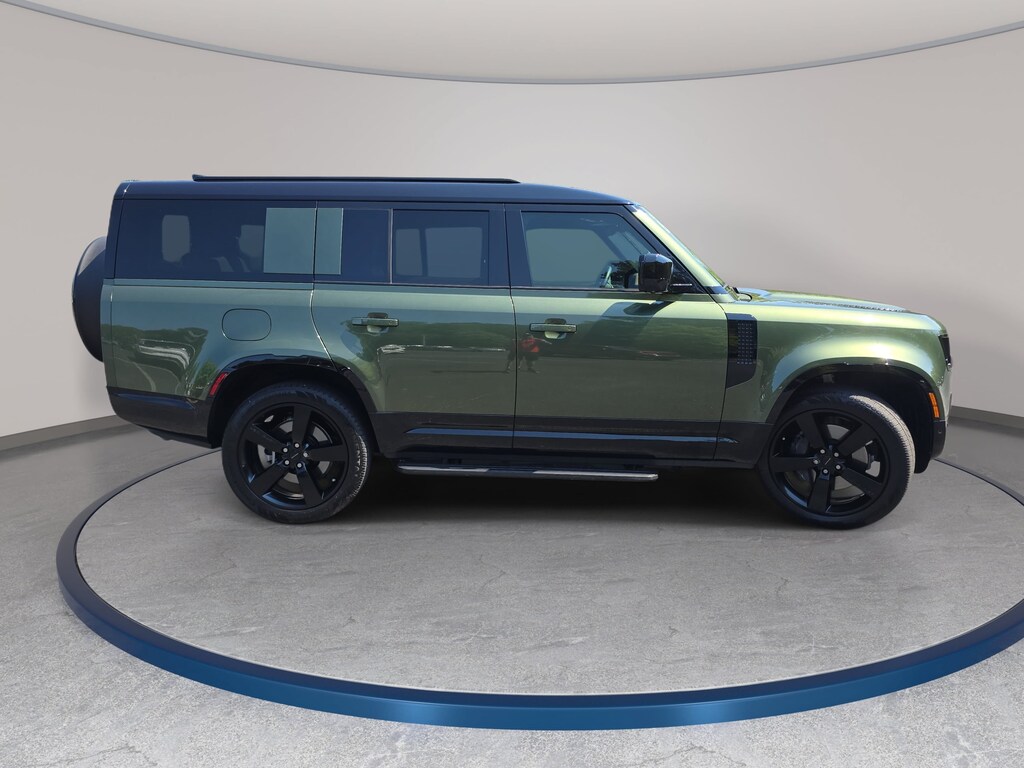 Used 2026 Land Rover Defender 130 X-Dynamic SE SUV