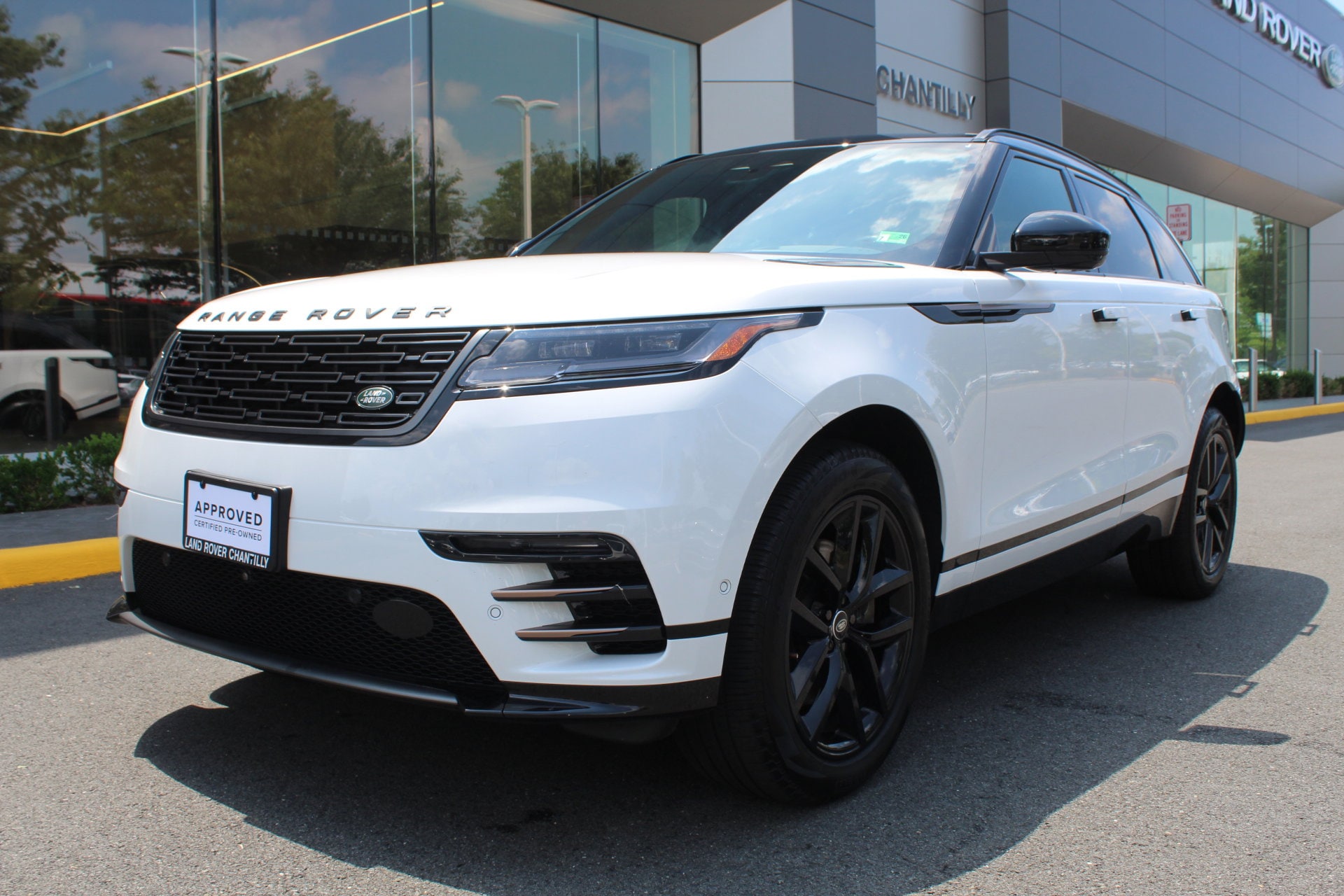 2025 Land Rover Range Rover Velar