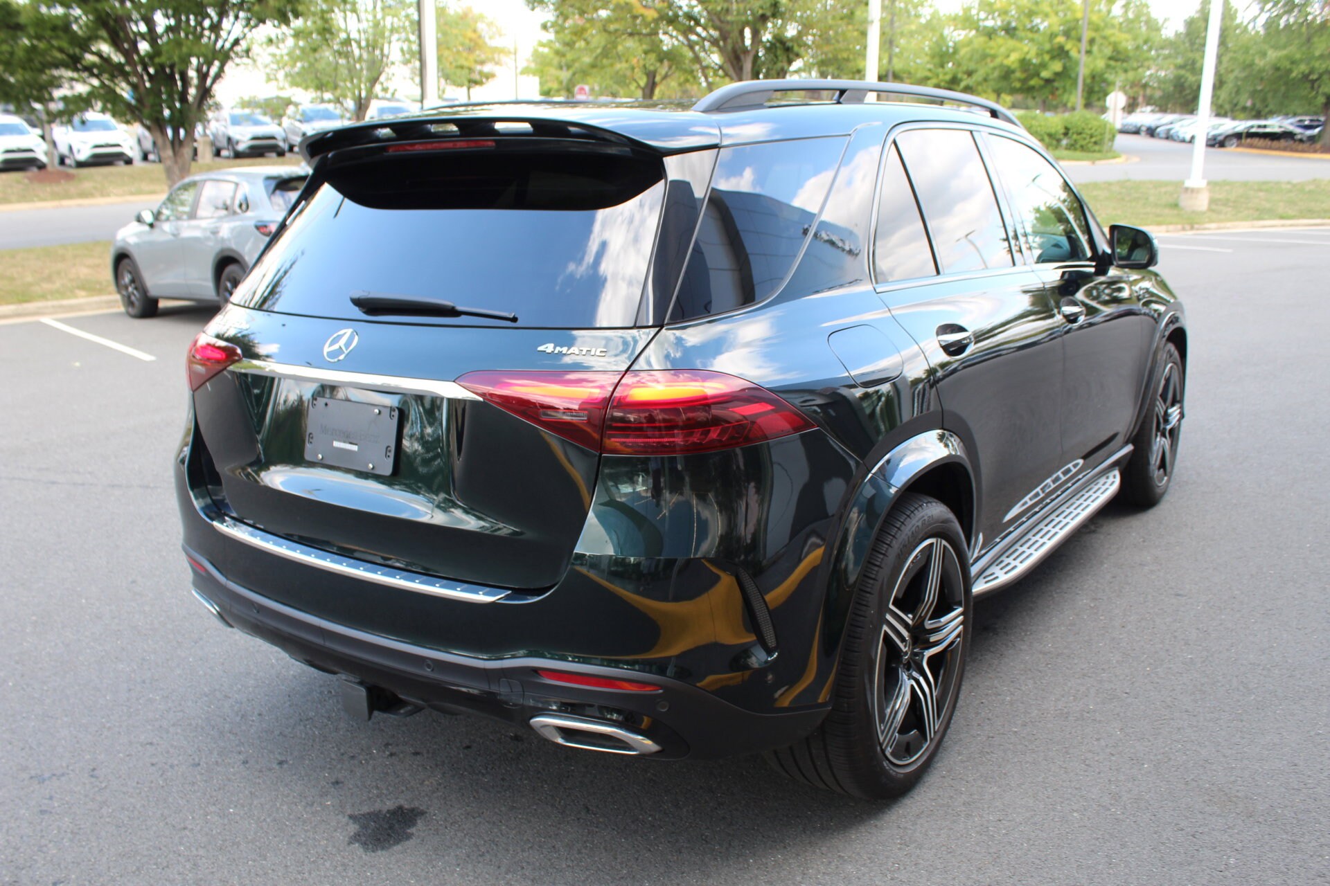 2024 Mercedes Benz GLE 450e photo 2