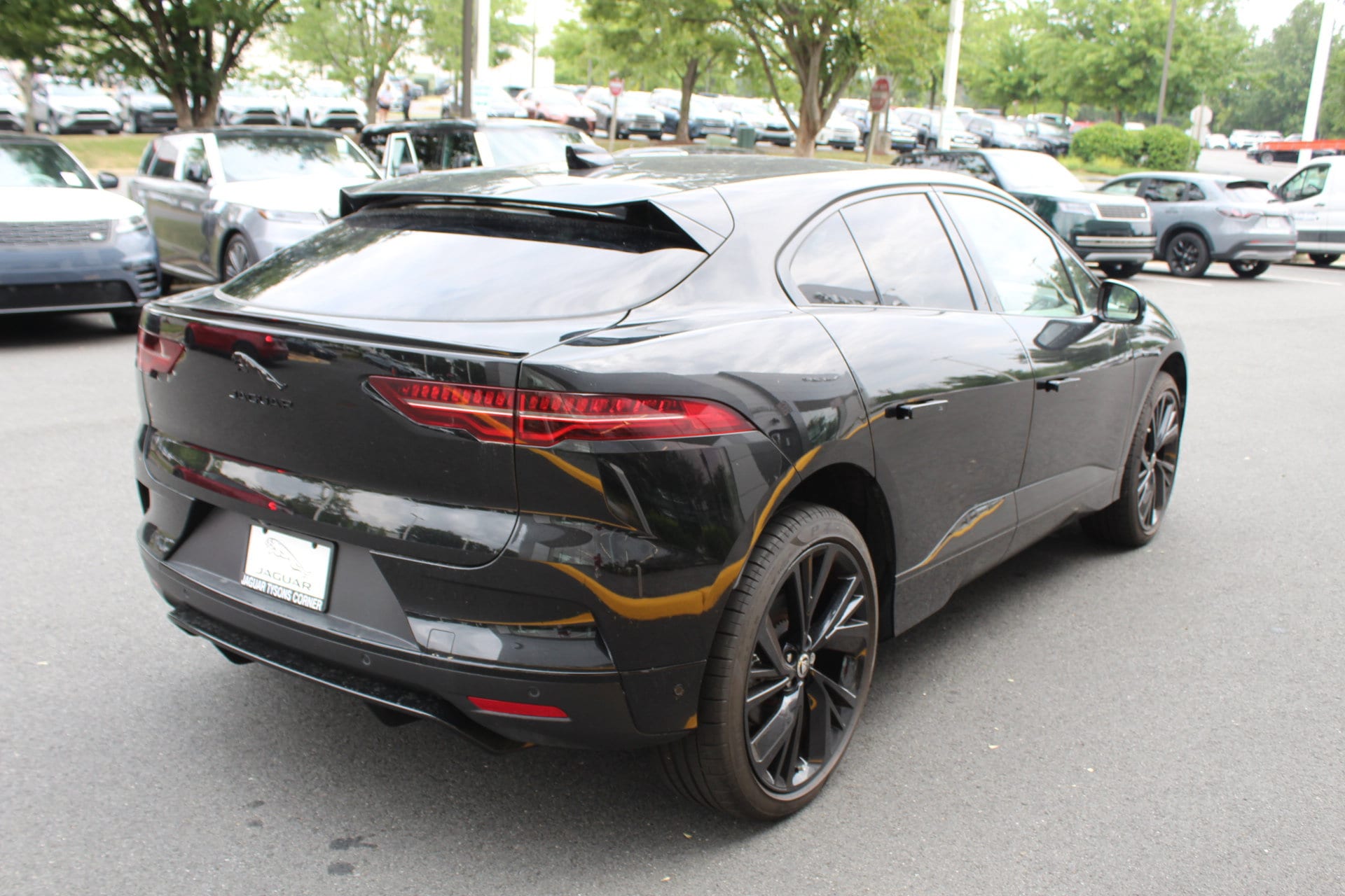 Certified 2024 Jaguar I-PACE R-Dynamic HSE with VIN SADHM2S10R1633425 for sale in Chantilly, VA
