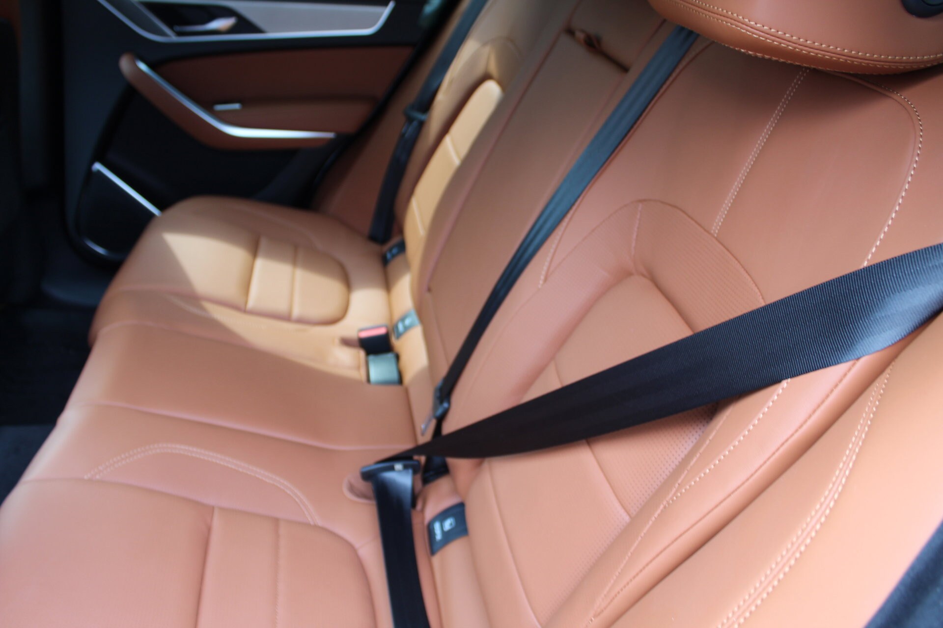 2026 Jaguar F-PACE P250 R-Dynamic S photo 3