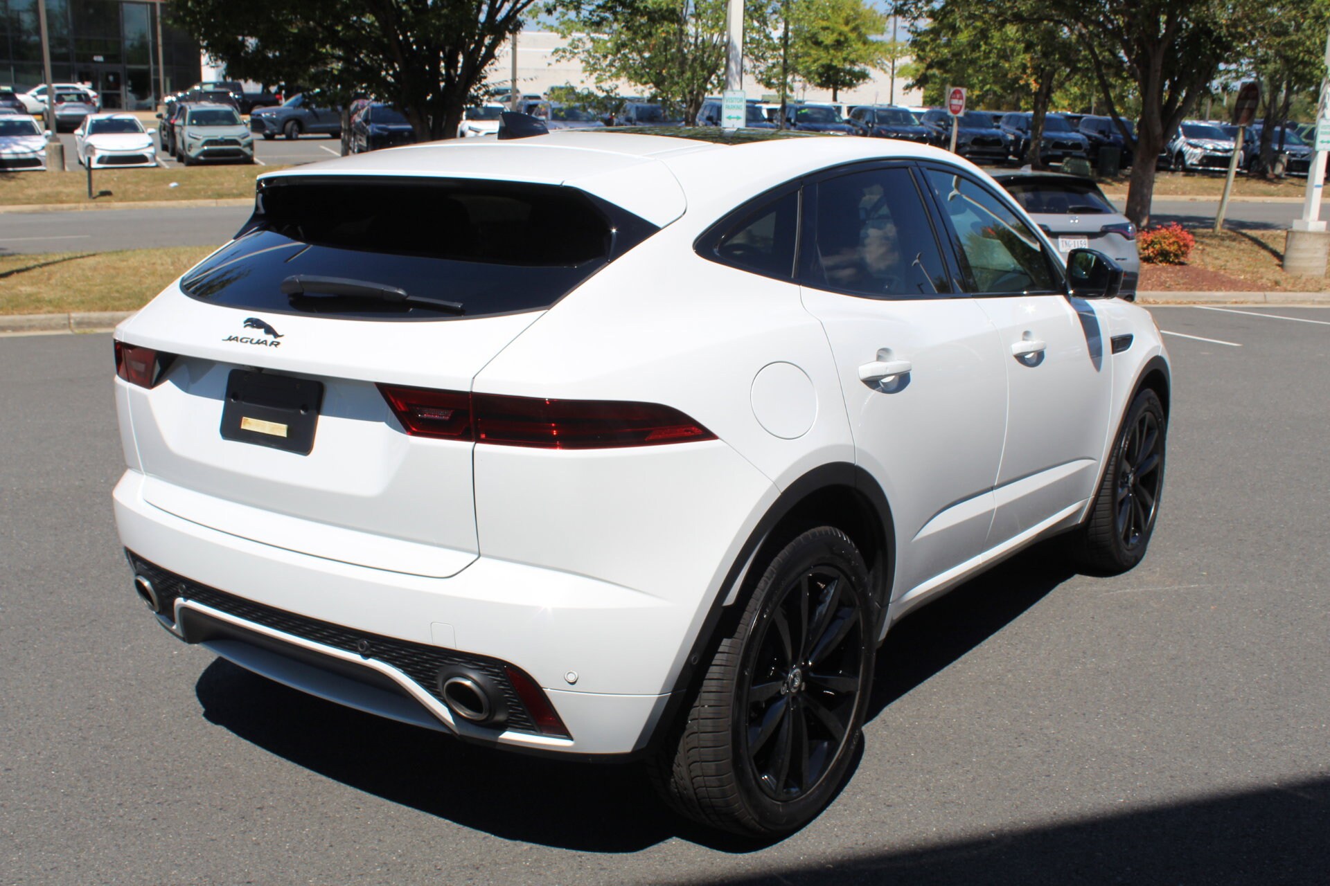 2024 Jaguar E-PACE P250 R-Dynamic SE photo 2