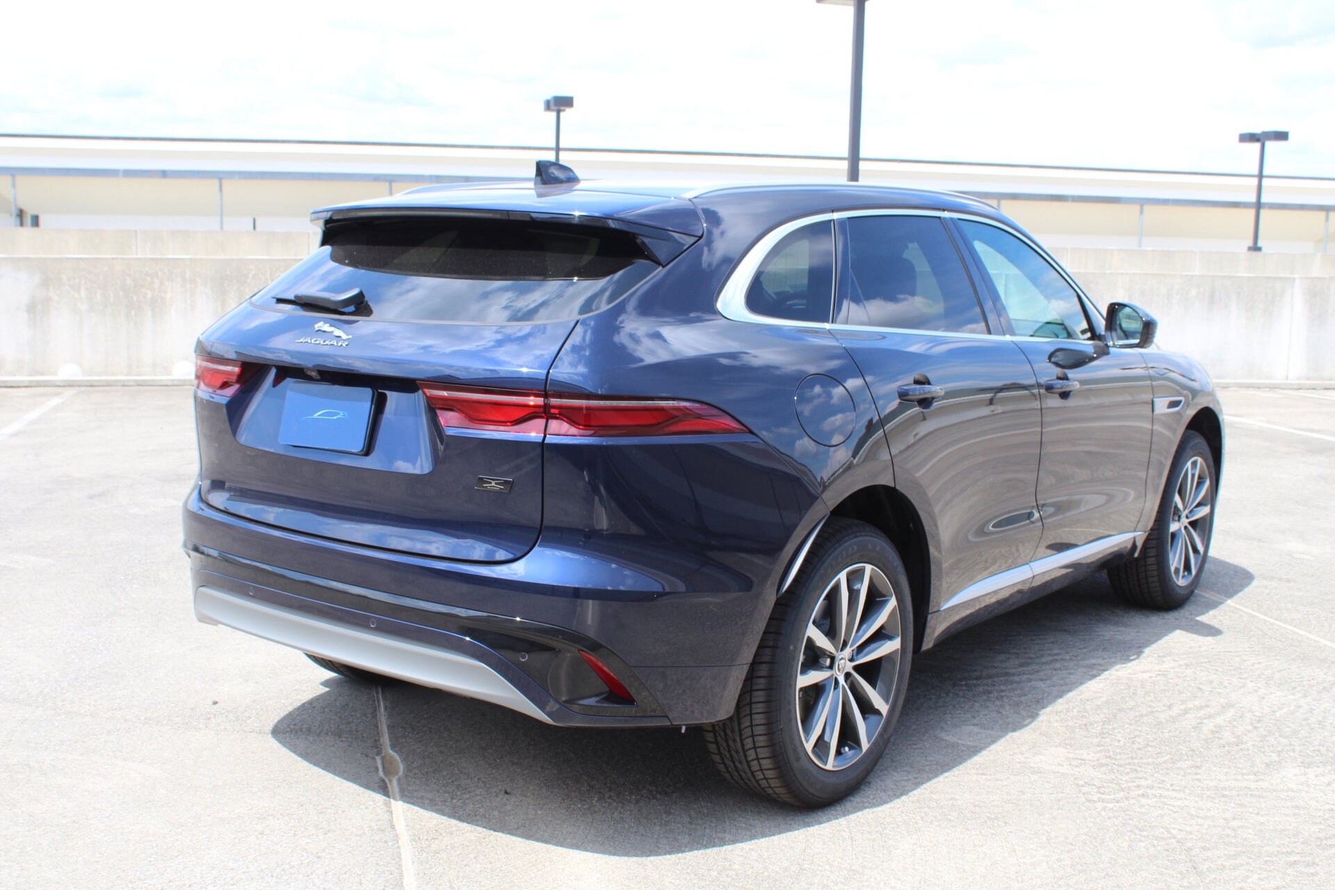 2026 Jaguar F-PACE P250 R-Dynamic S photo 2