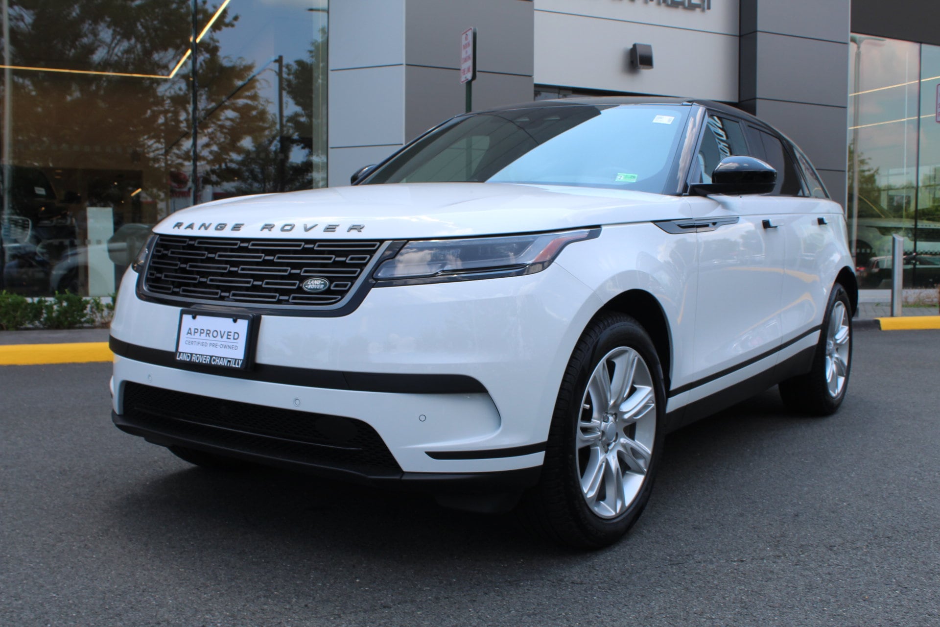 2025 Land Rover Range Rover Velar