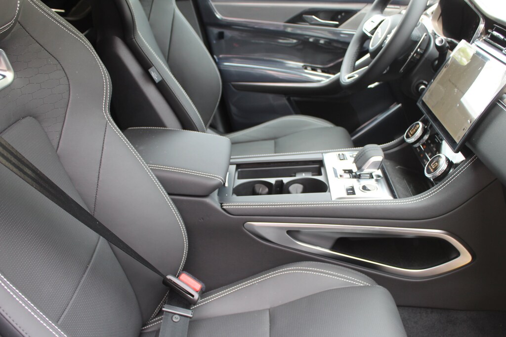 New 2026 Jaguar F-PACE P250 R-Dynamic S SUV