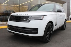 2025 Land Rover Range Rover P530 SE SUV