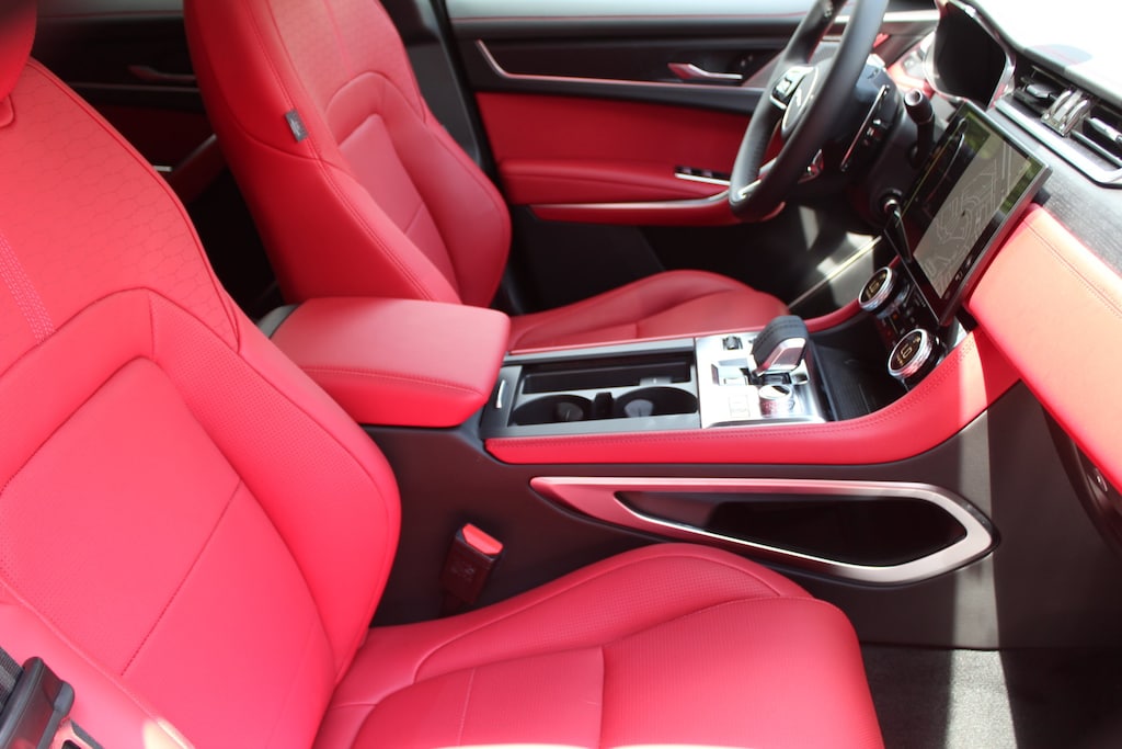 New 2026 Jaguar F-PACE P250 R-Dynamic S SUV