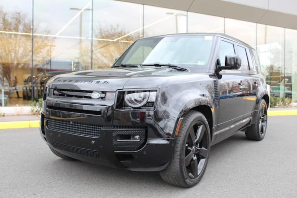 Used 2024 Land Rover Defender 110 V8 SUV