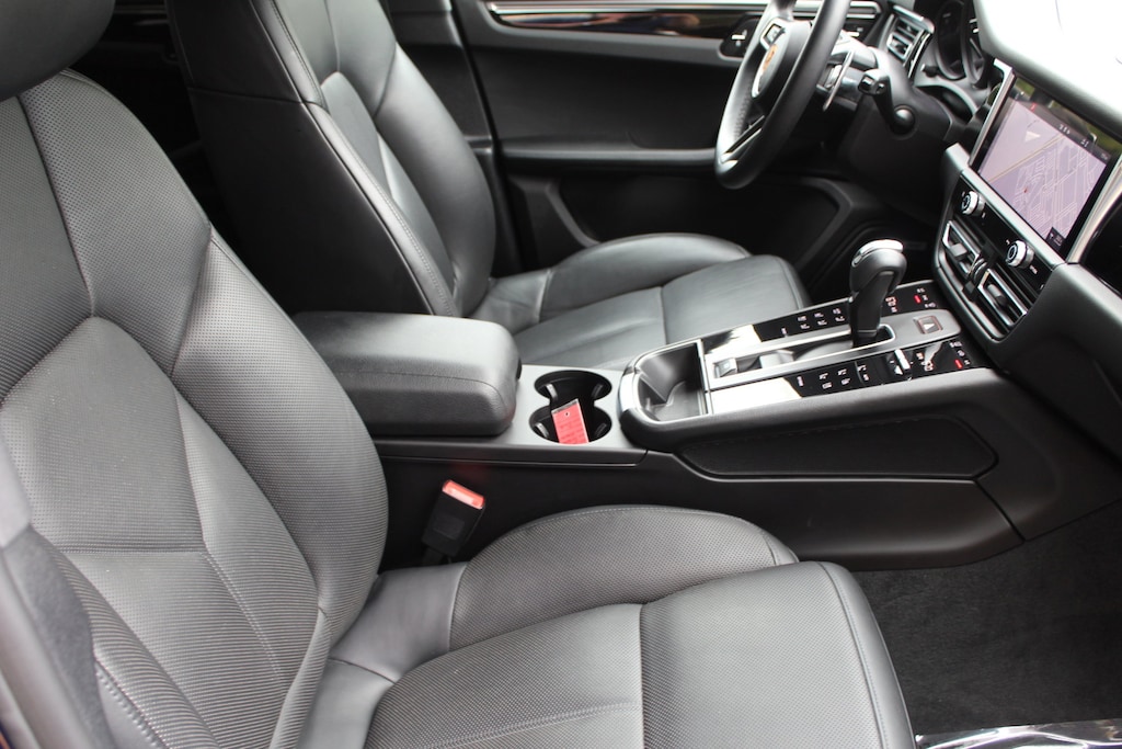 Used 2022 Porsche Macan SUV