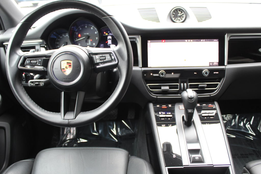 Used 2022 Porsche Macan SUV