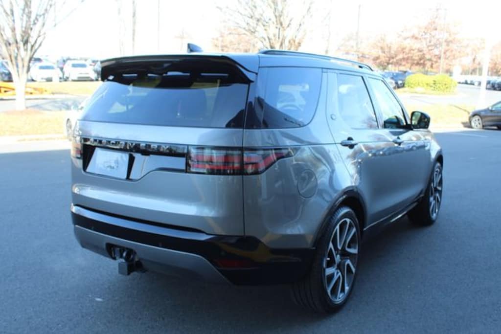 Certified 2025 Land Rover Discovery P360 Dynamic SE SUV