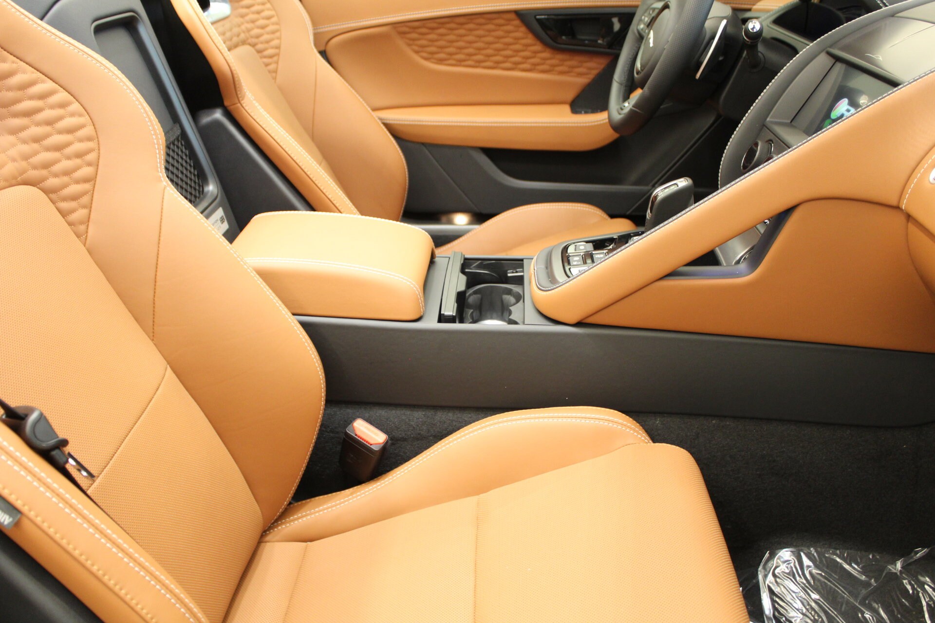 2024 Jaguar F-TYPE P575 R R75 photo 3