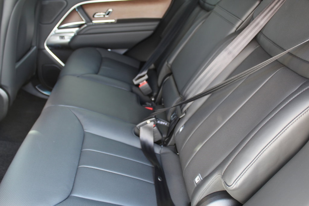 Used 2025 Land Rover Range Rover P530 SE SUV