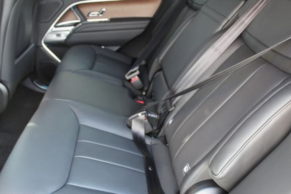 Certified 2025 Land Rover Range Rover P530 SE SUV