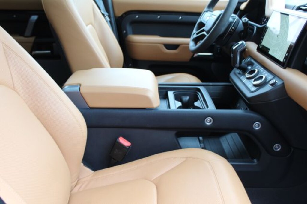 Used 2024 Land Rover Defender 110 V8 SUV